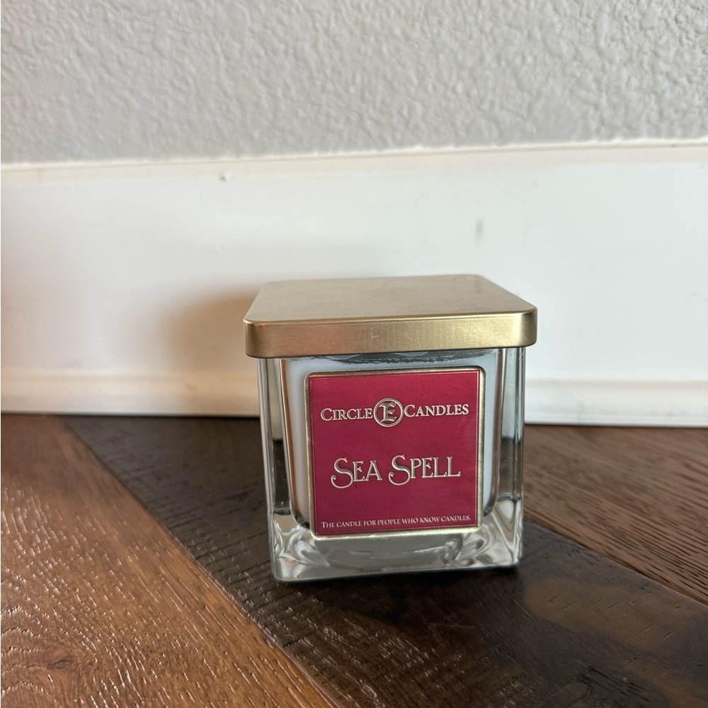 Circle E Candle Sea Spell Candle with Gold Lid